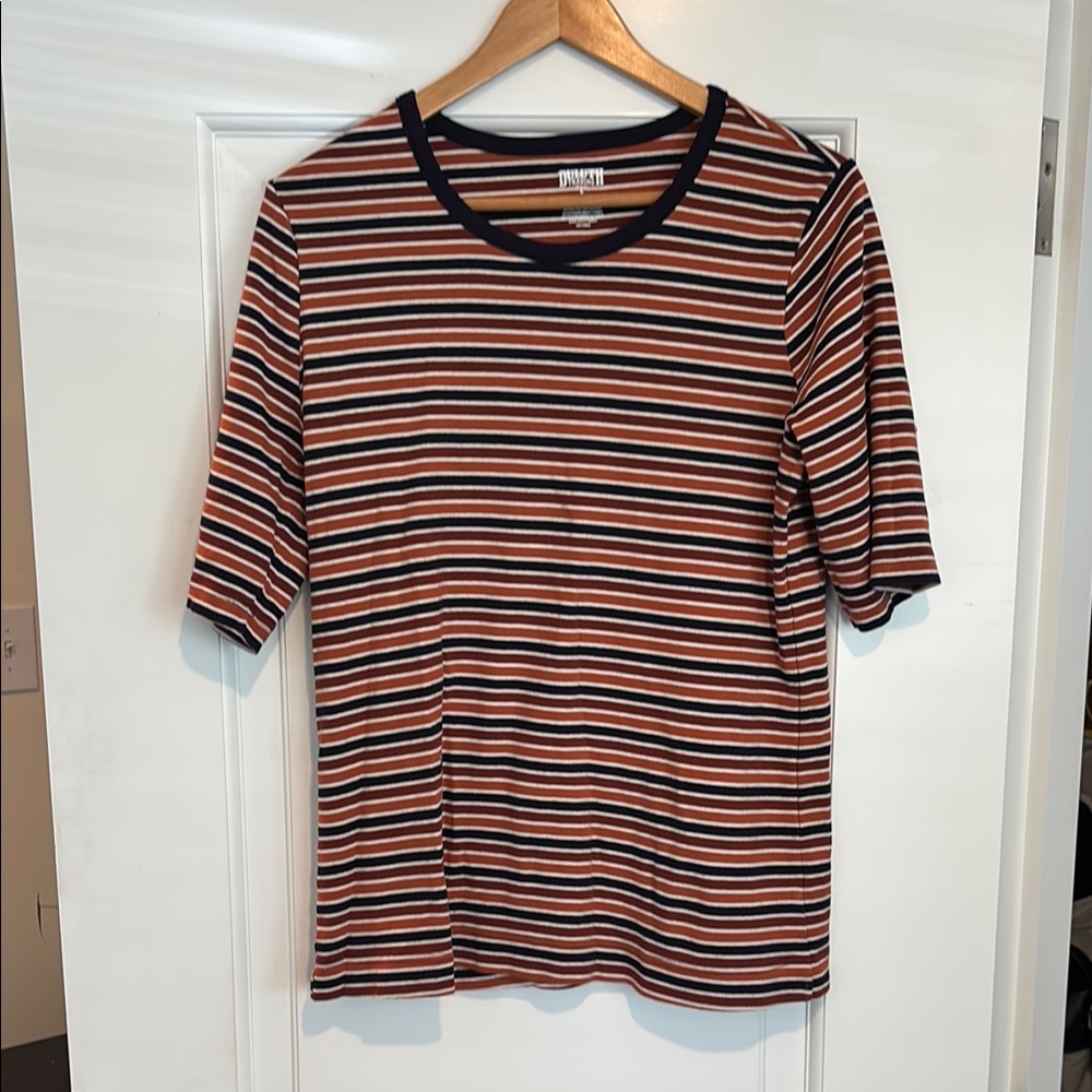 Duluth Trading Co Blue and Orange Fitted Ribbed T-Shirt